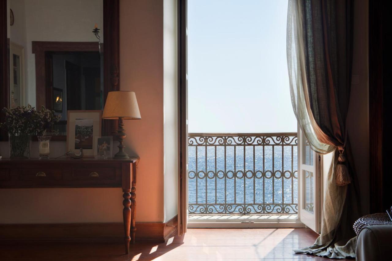 Xenon Apollonos Hotel Ermoupoli Bagian luar foto